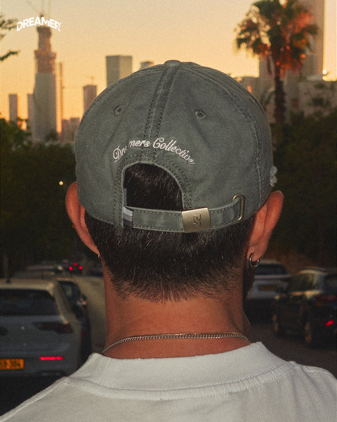 כובע · DREAMER · אפור
