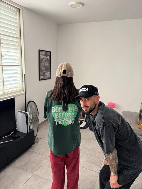 כובע · KEEP DREAMIN